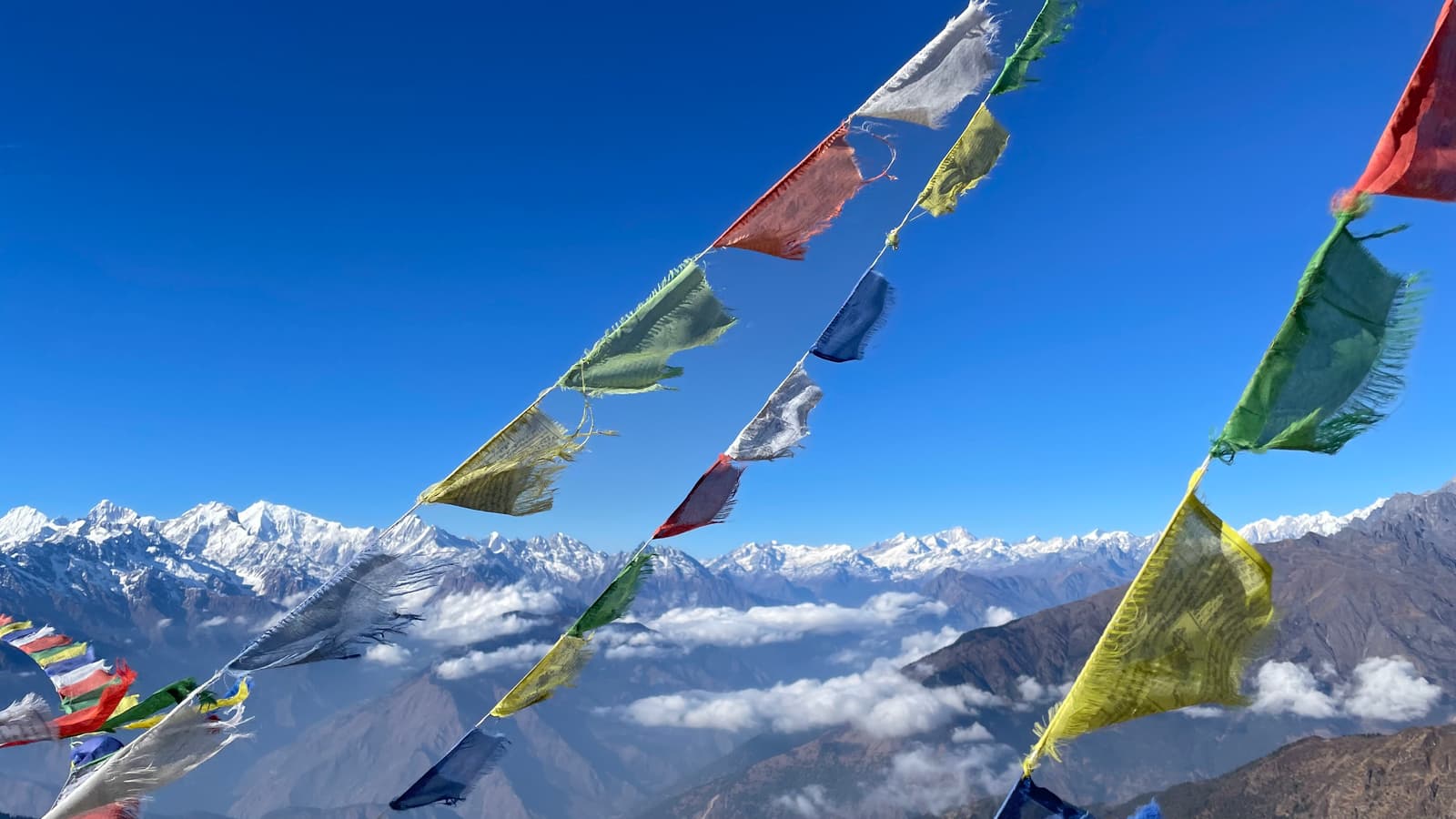 Mitarbeiter:innen von Kaemp 8848 in Nepal